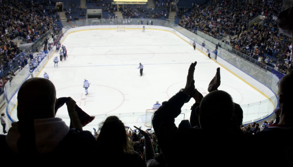 Wildfires Force Postponement of Kings vs. Flames Game